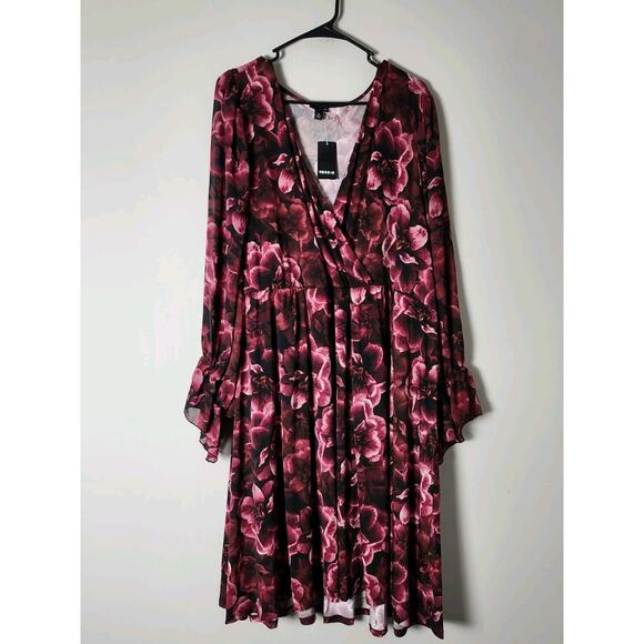 Torrid Mini Babydoll Dress Plus Size 6X Studio Knit Black Pink Floral NWT - Picture 2 of 8